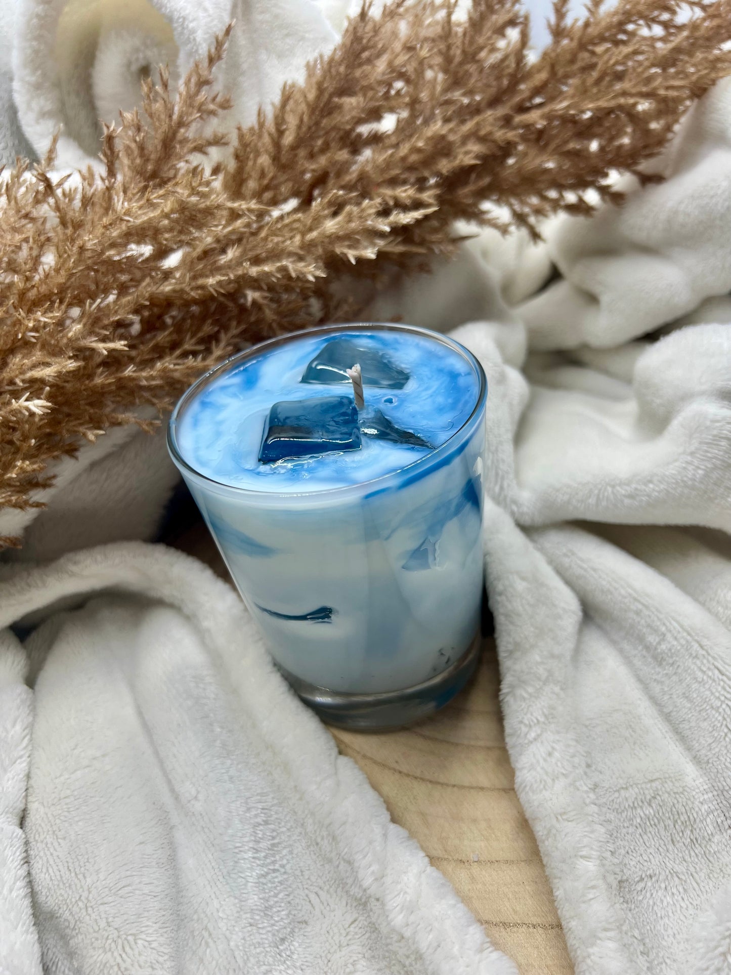 Blaubeer Iced Latte