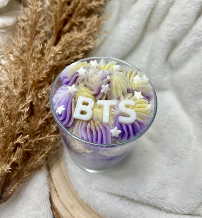 Inspirierte BTS K-Pop Kerze