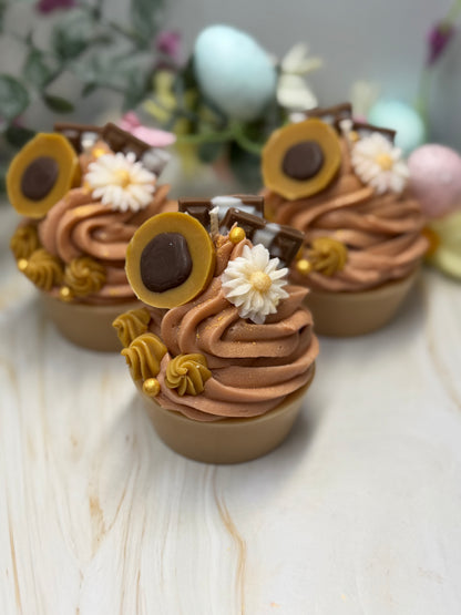 Vanilla Toffee Cupcake
