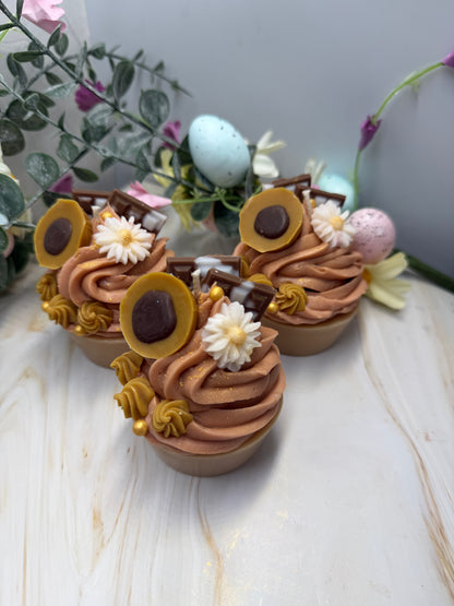 Vanilla Toffee Cupcake