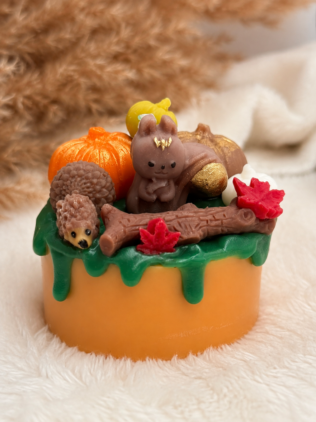 Kleine Waldfreunde Dekokerze mit Waldtieren und Kürbis Duft von Cupandcakebyelli