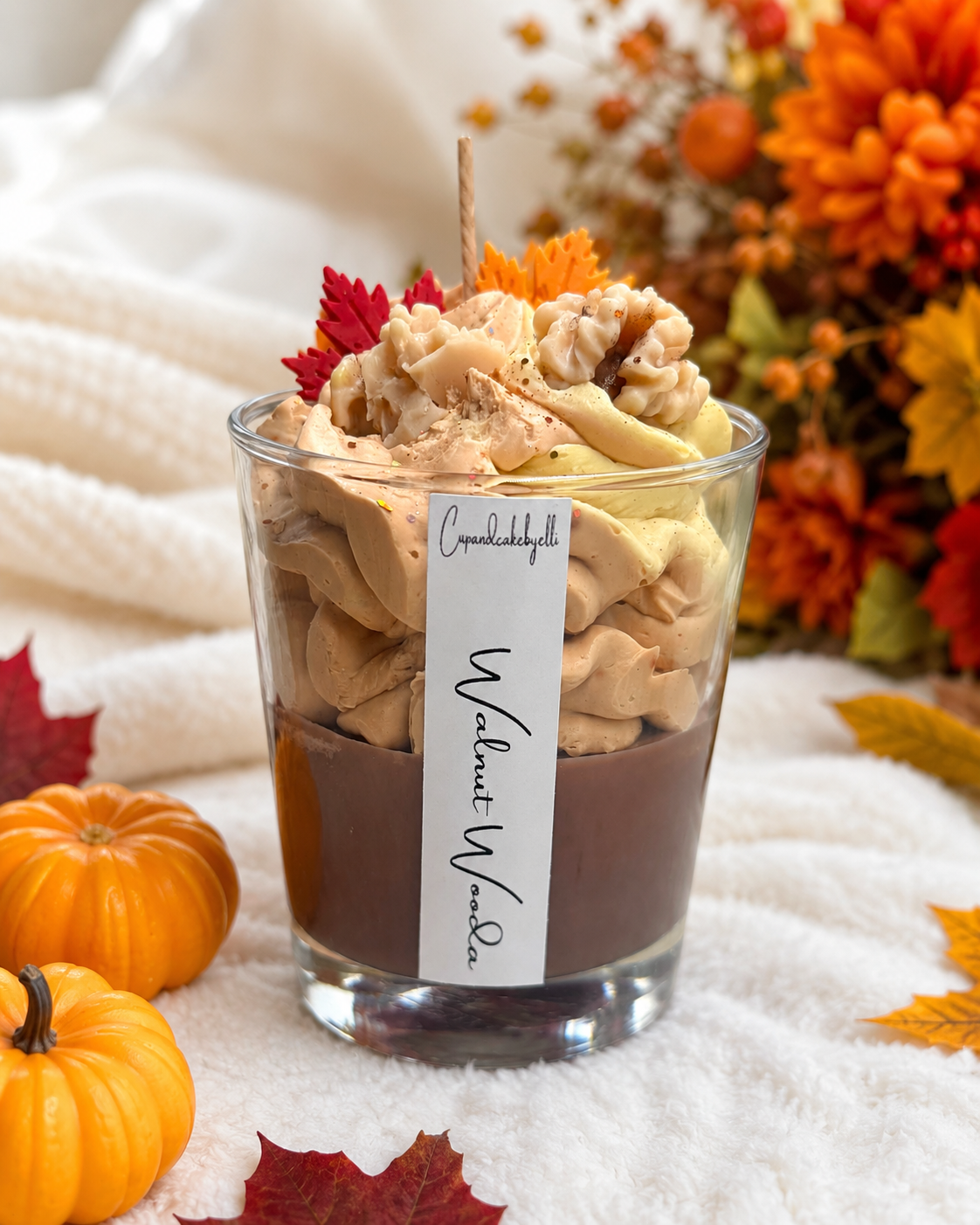 Walnut Wood Dessertkerze aus Sojawachs mit Walnut Maple Duft 230 ml